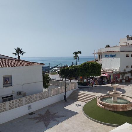 Apartamento Lidia Planta 2, La Carihuela 1ª Linea Playa, Vistas Mar, Buhardilla 1 Dormitorio, 40 M2, 1-3 Huesped, Terraza, Wifi Τορρεμολίνος Εξωτερικό φωτογραφία