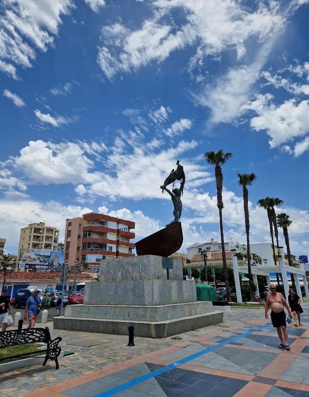 Apartamento Lidia Planta 2, La Carihuela 1ª Linea Playa, Vistas Mar, Buhardilla 1 Dormitorio, 40 M2, 1-3 Huesped, Terraza, Wifi Τορρεμολίνος Εξωτερικό φωτογραφία