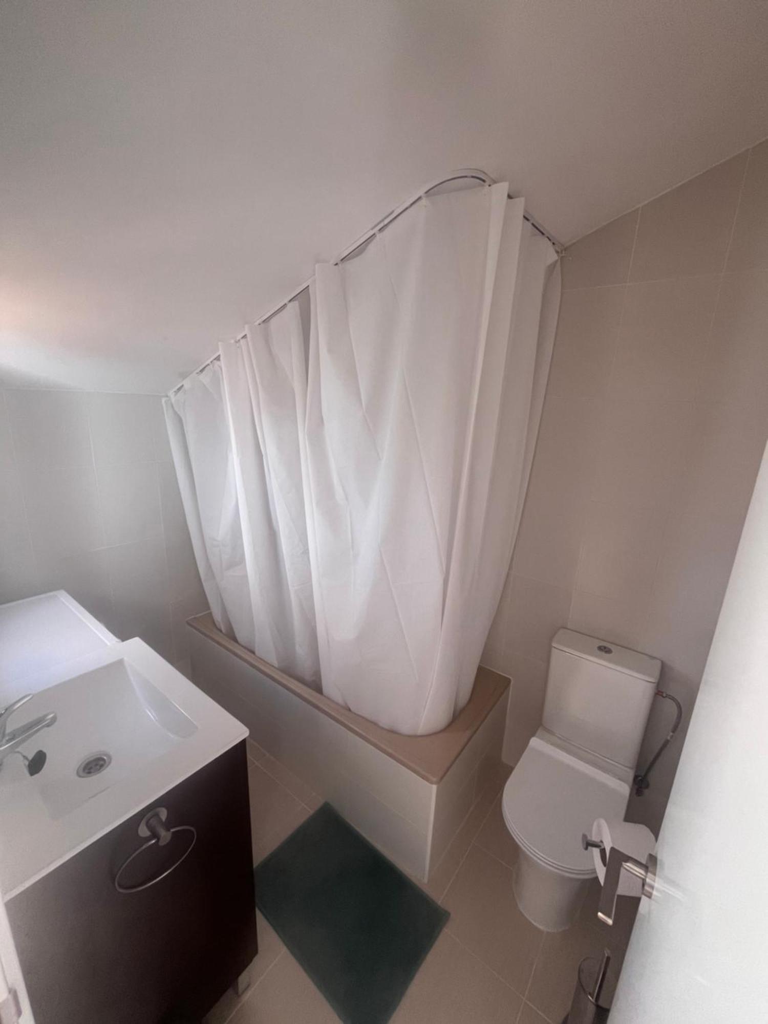 Apartamento Lidia Planta 2, La Carihuela 1ª Linea Playa, Vistas Mar, Buhardilla 1 Dormitorio, 40 M2, 1-3 Huesped, Terraza, Wifi Τορρεμολίνος Εξωτερικό φωτογραφία