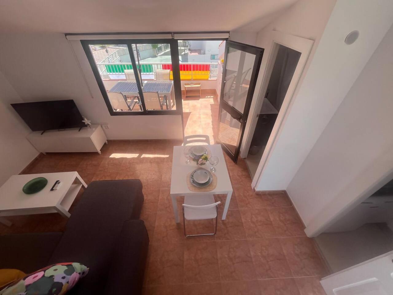 Apartamento Lidia Planta 2, La Carihuela 1ª Linea Playa, Vistas Mar, Buhardilla 1 Dormitorio, 40 M2, 1-3 Huesped, Terraza, Wifi Τορρεμολίνος Εξωτερικό φωτογραφία
