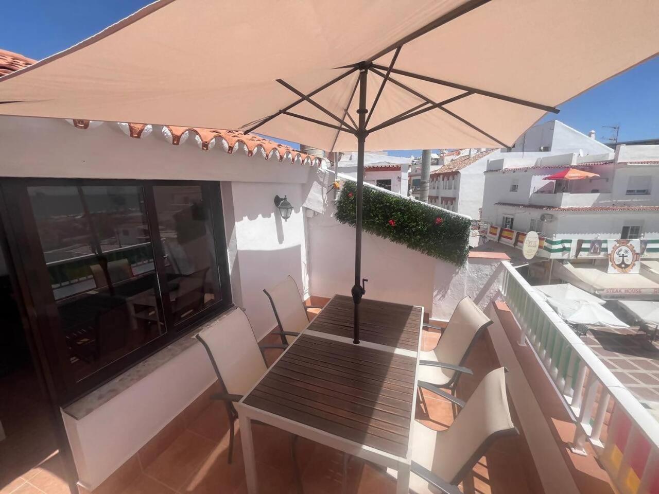 Apartamento Lidia Planta 2, La Carihuela 1ª Linea Playa, Vistas Mar, Buhardilla 1 Dormitorio, 40 M2, 1-3 Huesped, Terraza, Wifi Τορρεμολίνος Εξωτερικό φωτογραφία