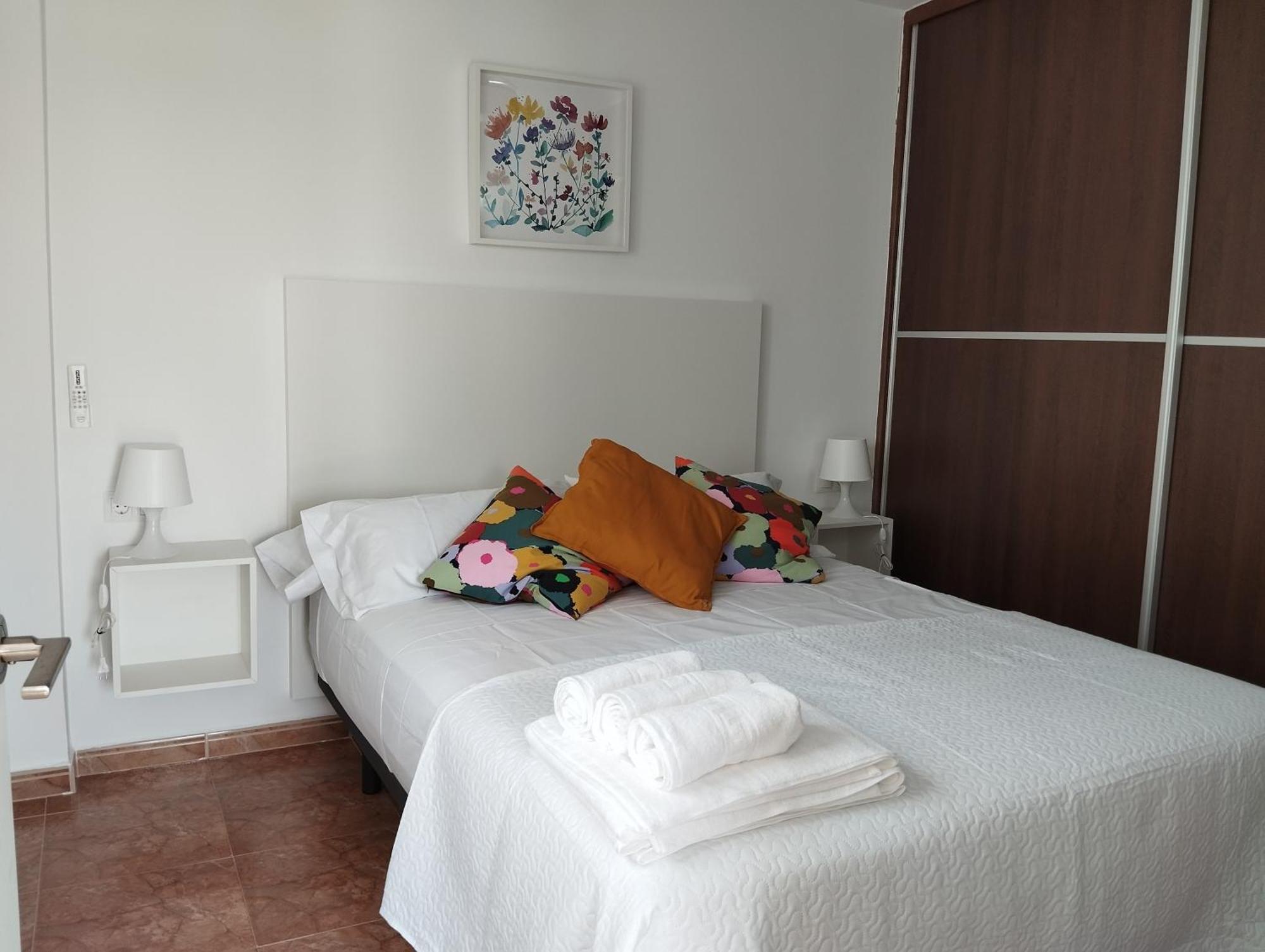 Apartamento Lidia Planta 2, La Carihuela 1ª Linea Playa, Vistas Mar, Buhardilla 1 Dormitorio, 40 M2, 1-3 Huesped, Terraza, Wifi Τορρεμολίνος Εξωτερικό φωτογραφία