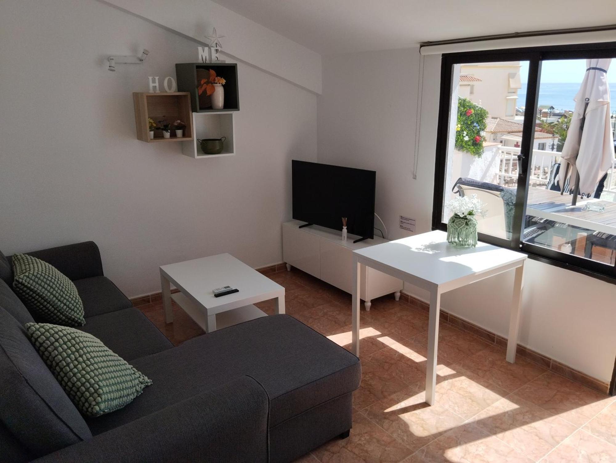 Apartamento Lidia Planta 2, La Carihuela 1ª Linea Playa, Vistas Mar, Buhardilla 1 Dormitorio, 40 M2, 1-3 Huesped, Terraza, Wifi Τορρεμολίνος Εξωτερικό φωτογραφία